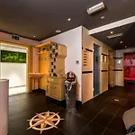 Wohlfuehlhotel Berg Heil 4*