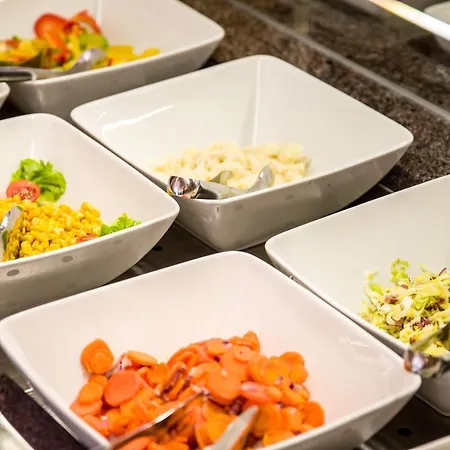 Wohlfuehlhotel Berg Heil 4*