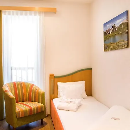 Wohlfuehlhotel Berg Heil 4*