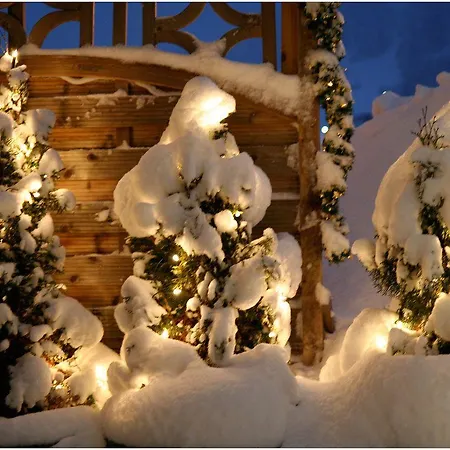 Wohlfuehlhotel Berg Heil 4* Holzgau