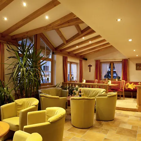 Wohlfuehlhotel Berg Heil Holzgau