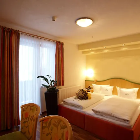 Wohlfühlhotel Berg Heil 4*
