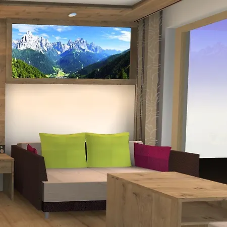 Wohlfuehlhotel Berg Heil Hotell Holzgau
