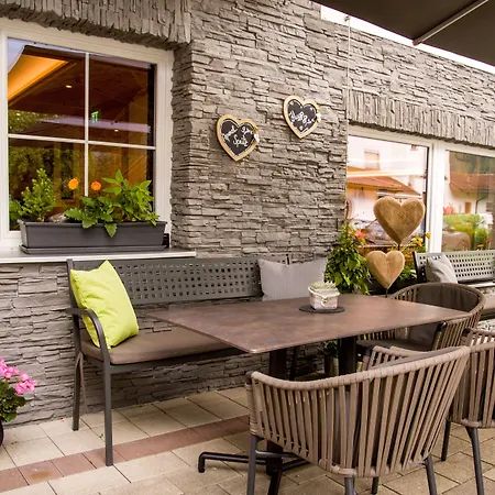 Hotel Wohlfuehlhotel Berg Heil Holzgau