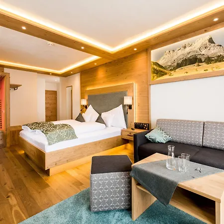 Hotell Wohlfuehlhotel Berg Heil 4*