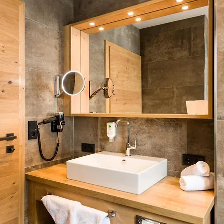 Hotel Wohlfuehlhotel Berg Heil