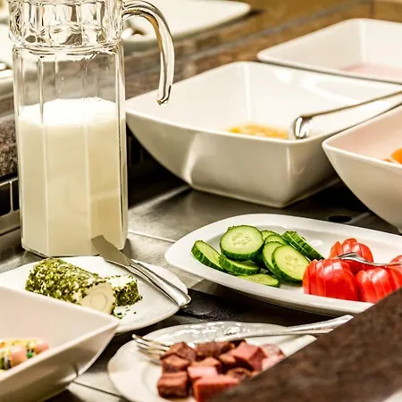 Wohlfuehlhotel Berg Heil Hotel Holzgau