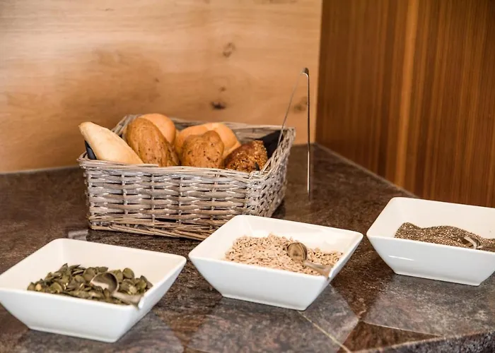 Wohlfuehlhotel Berg Heil Отель Хольцгау