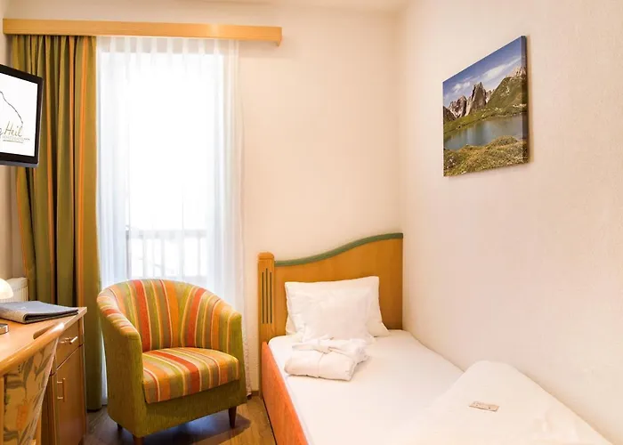 Wohlfuehlhotel Berg Heil 4*