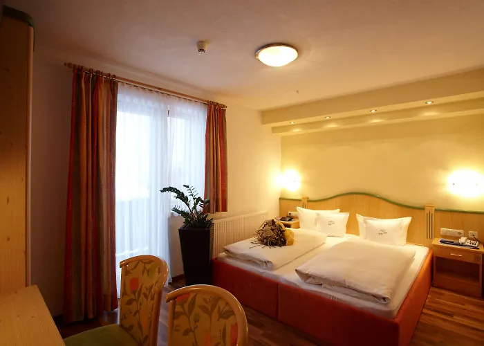 Wohlfuehlhotel Berg Heil 4*