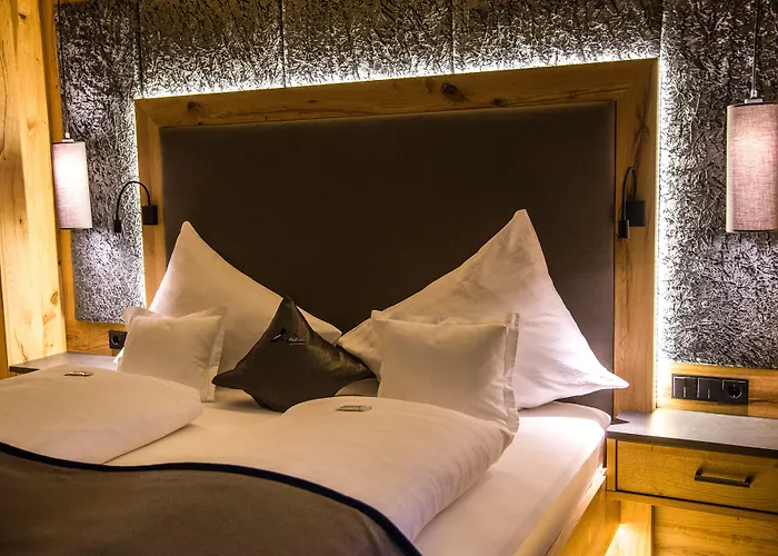 Wohlfuehlhotel Berg Heil Отель Хольцгау