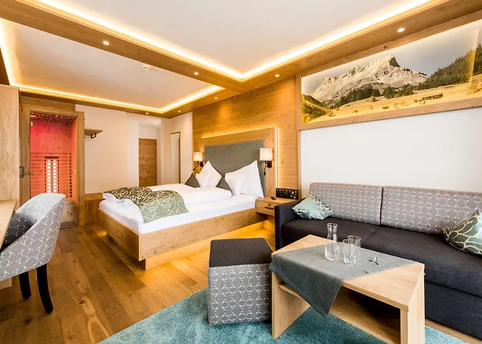 Отель Wohlfuehlhotel Berg Heil 4*