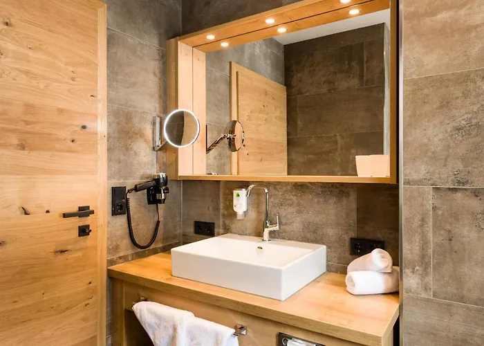 Отель Wohlfuehlhotel Berg Heil