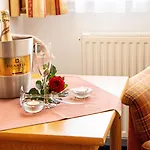 Wohlfuehlhotel Berg Heil