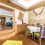 Hotel Wohlfuehlhotel Berg Heil 4*