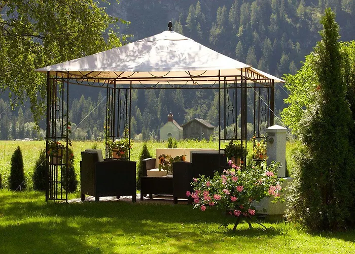 Wohlfuehlhotel Berg Heil 4* Holzgau