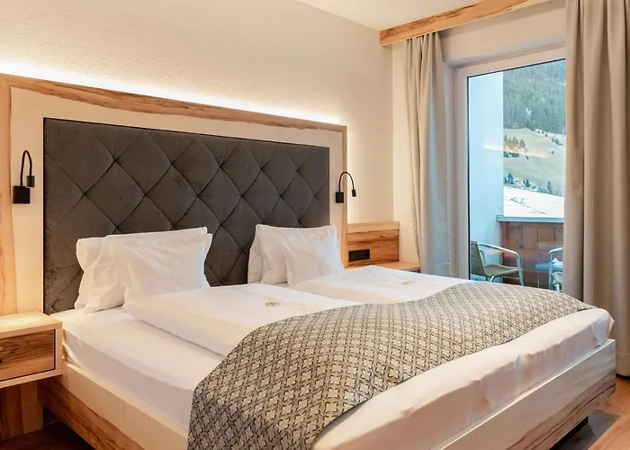 Wohlfuehlhotel Berg Heil Hotel Holzgau